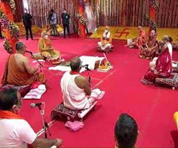 प्रधानमंत्री मोदी ने भूमिपूजन कर रखी श्रीराम मन्दिर निर्माण की आधारशिला